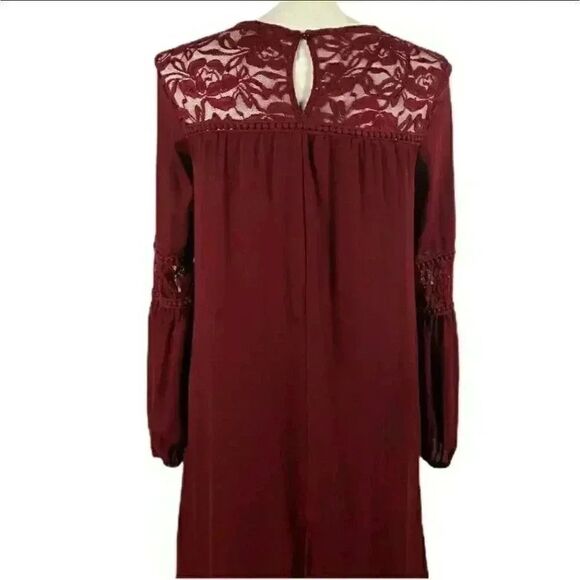LUXOLOGY WOMEN'S MAROON LACE, ABOVE KNEE, LONG SLEEVE, LINED DRESS - Picture 1 of 10